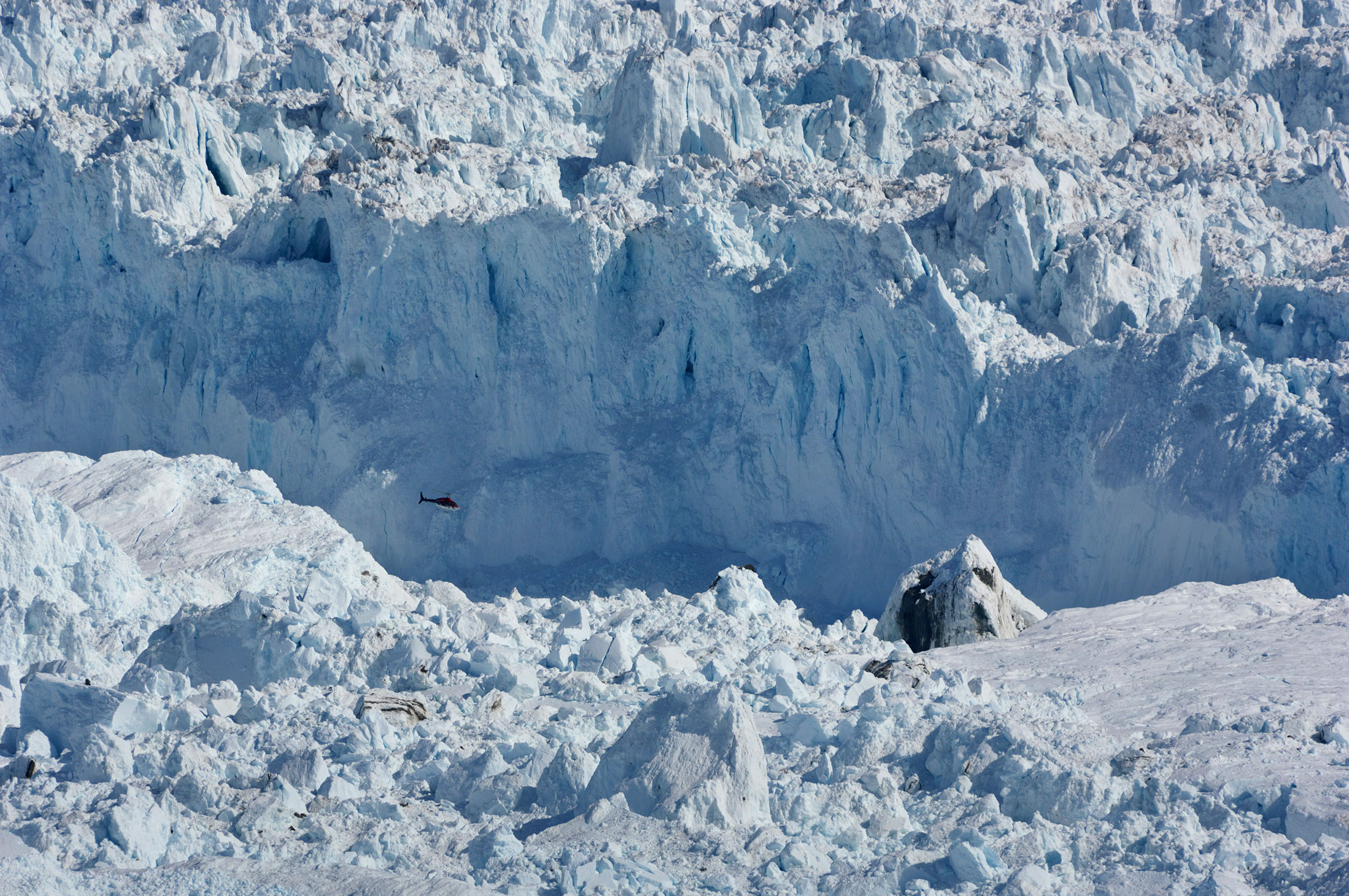Sheila Pree Bright, #1960Now: Art + Intersection, 2015. © Sheila Pree Bright James Balog, Chasing Ice, 2012. Video. © 2016 Chasing Inc., LLC