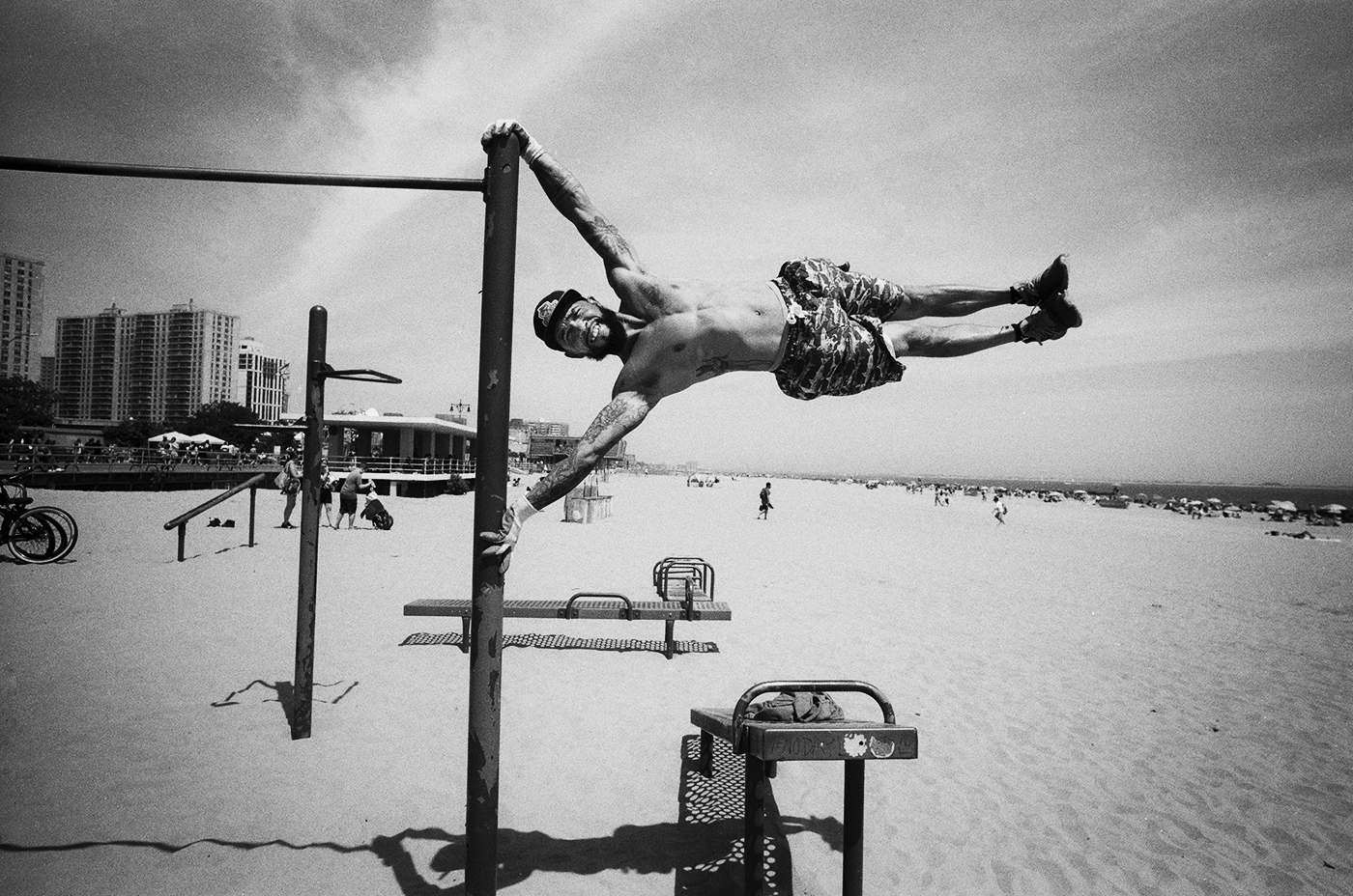 Image from Coney Island People 50 Years ©Harvey Stein 2022