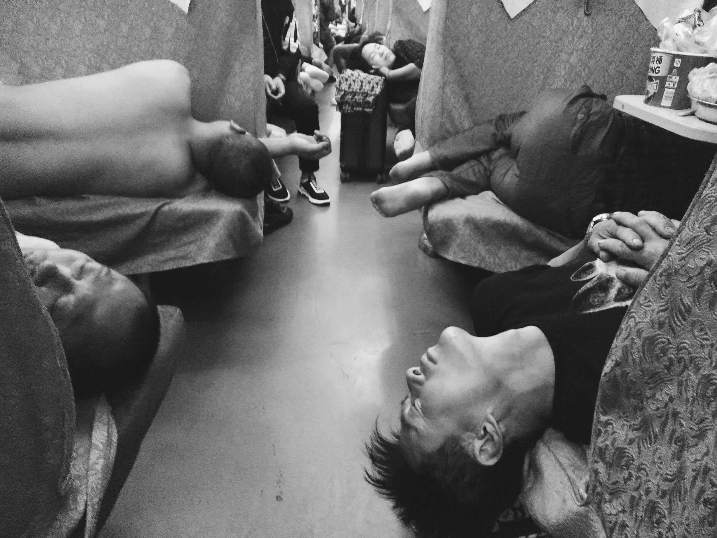 Wang Ailing The Night Train, Wang Ailing, Shot on a Huawei Nova Plus