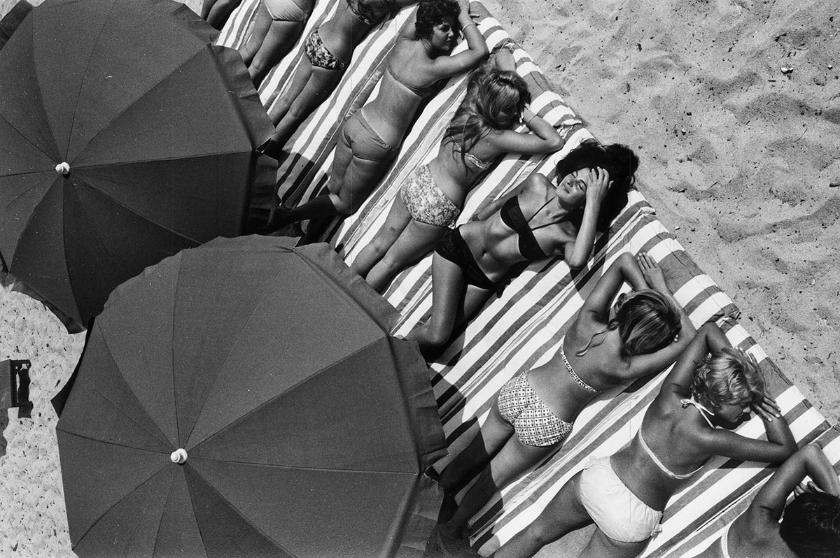 FRANCE. Saint Tropez. 1959. © Elliott Erwitt/MAGNUM PHOTOS FRANCE. Saint Tropez. 1959. © Elliott Erwitt/MAGNUM PHOTOS