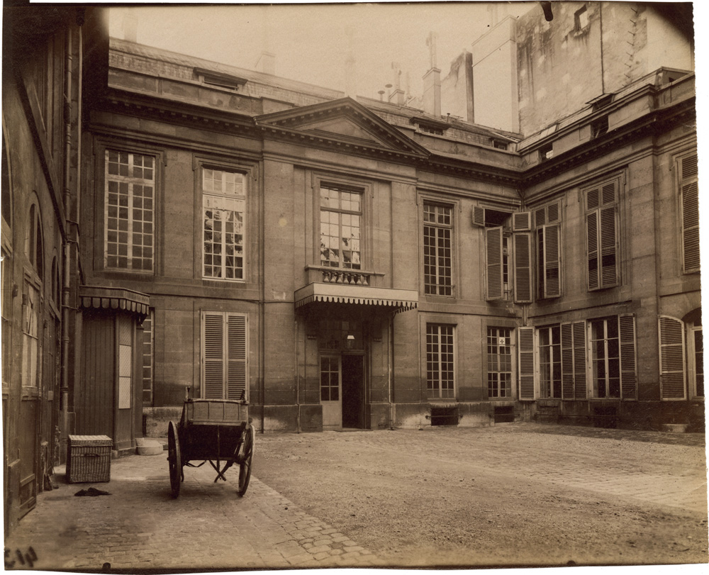 Atget, Archivist of Paris International Center of Photography