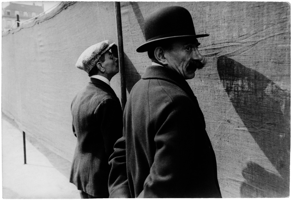 Henri Cartier Bresson S Scrapbook Photographs 1932 1946 International Center Of Photography