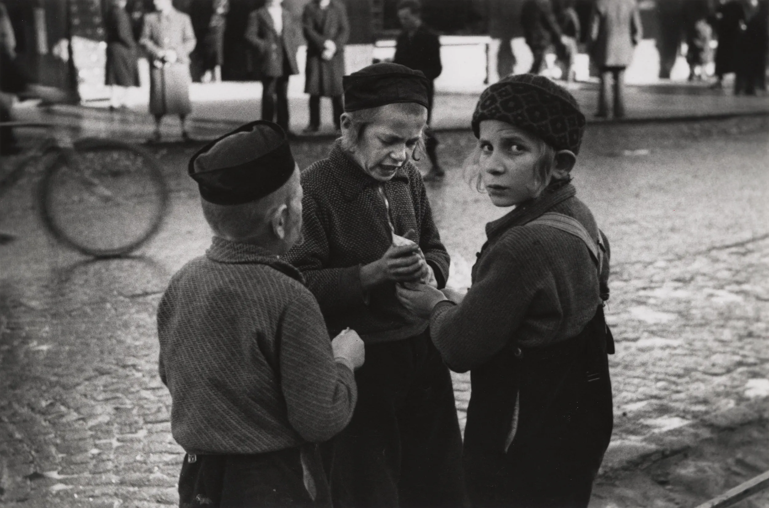 City boys Roman Vishniac