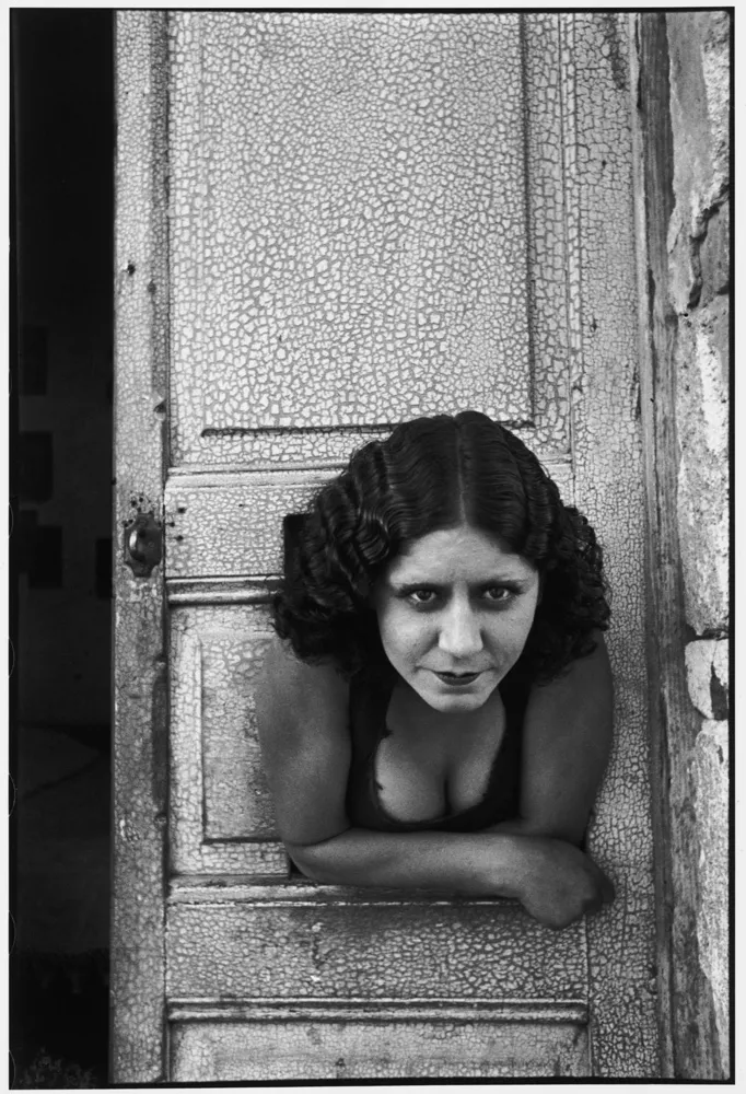 交換無料！ Henri 1932–1946 Photographs, Scrapbook: Cartier-Bresson's アート・デザイン・音楽