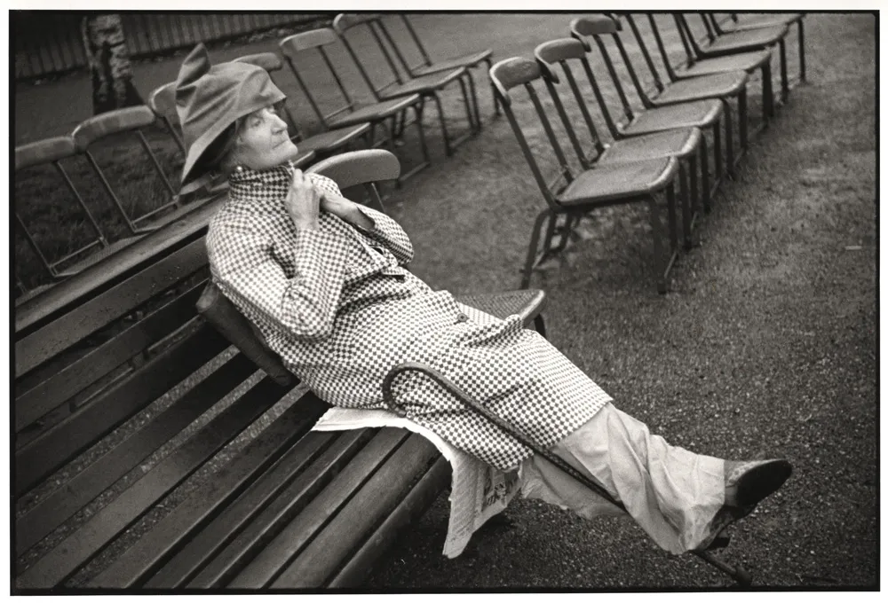 Henri Cartier-Bresson's Scrapbook: Photographs, 1932–1946