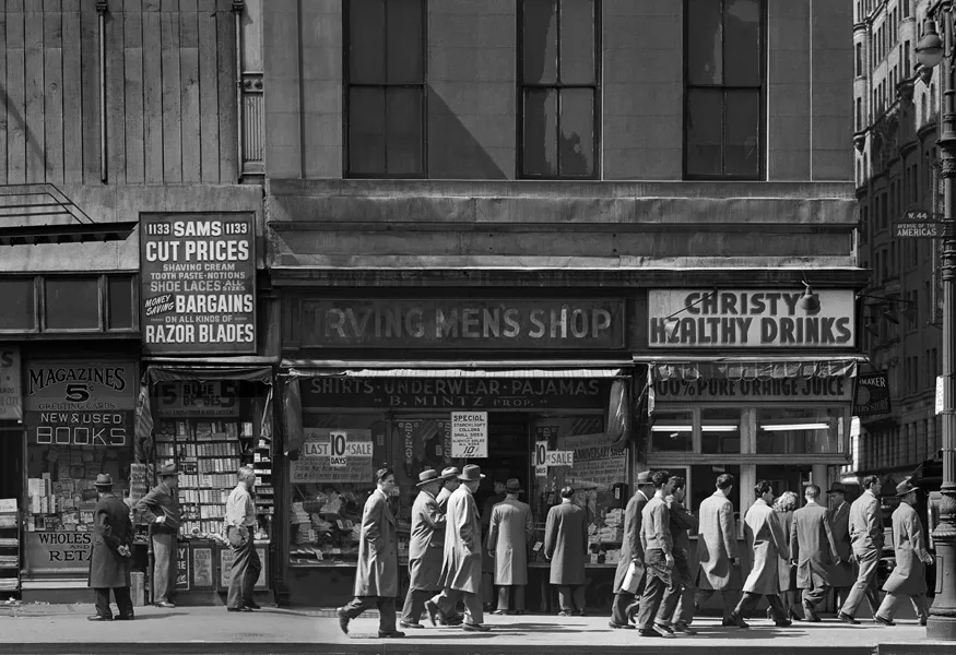 Todd Webb: Sixth Avenue, 1948 | 1International Center of