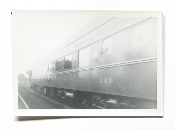 A picture of an antique train.
