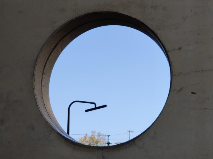 A picture through a hole.