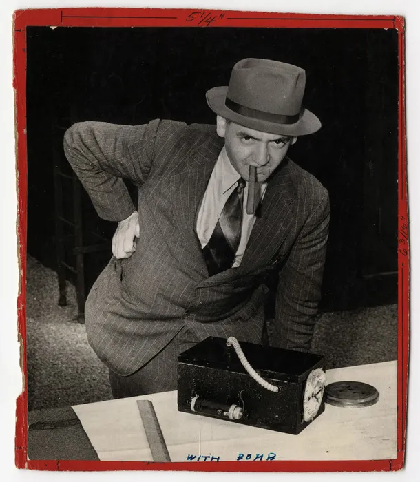 weegee_19722_1993_432670_displ